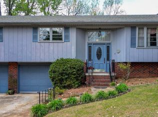 108 Furman View Dr, Greenville, SC 29609