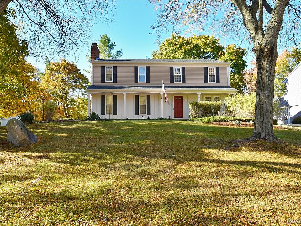 1st image of 5596 Beauchamp Pl