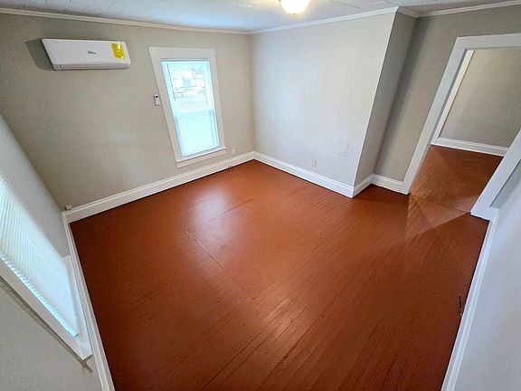 4th image of 511 Cummings St APT A