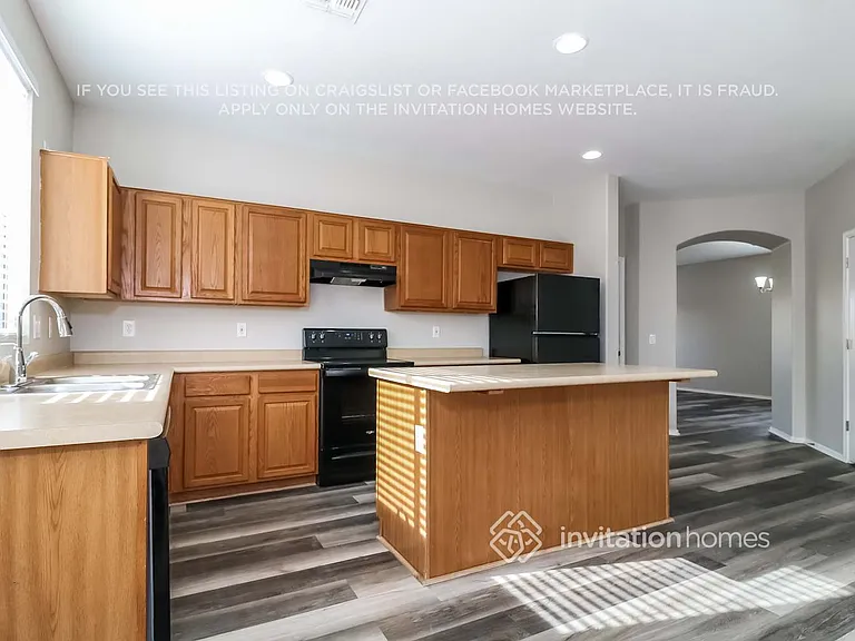 12420 W Woodland Ave — Photo 7