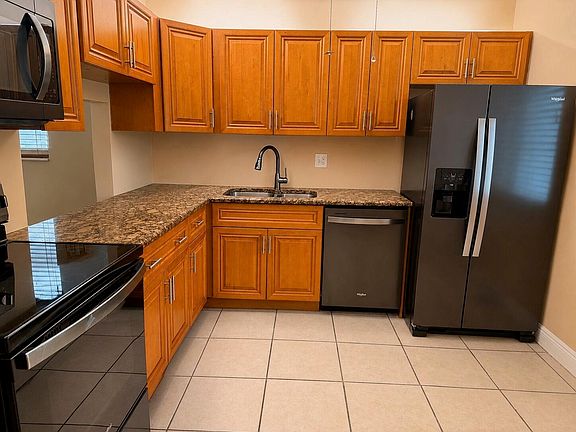 3rd image of 449 Golden River Drive