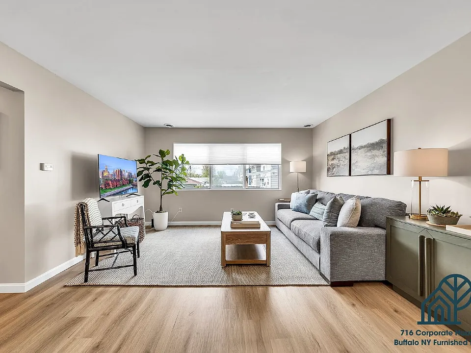 2660 Elmwood Ave #6