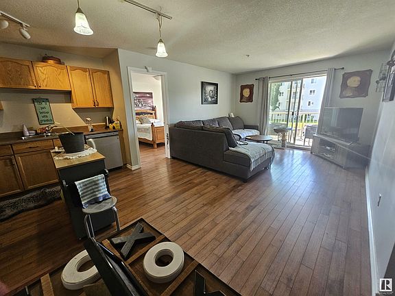 3rd image of 4703 43rd Ave #213