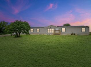 750 SE 93rd St, Wakarusa, KS 66546