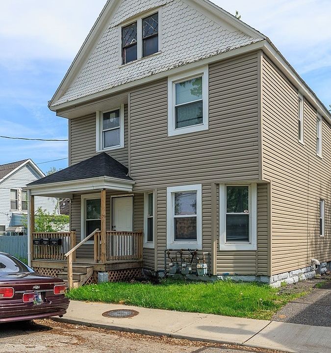 1st image of 2725 Queen Ave APT 1