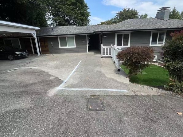 2273 74th Ave SE