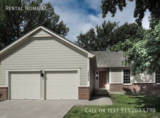 13828 W 110th Ter, Lenexa, KS 66215
