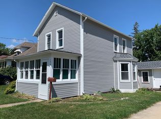 106 E Front St, Mount Morris, IL 61054