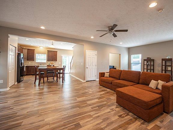 5th image of 4909 Fosterson Dr