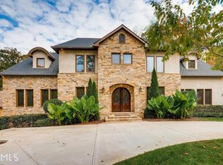 3715 Peachtree Rd NE, Atlanta, GA 30319