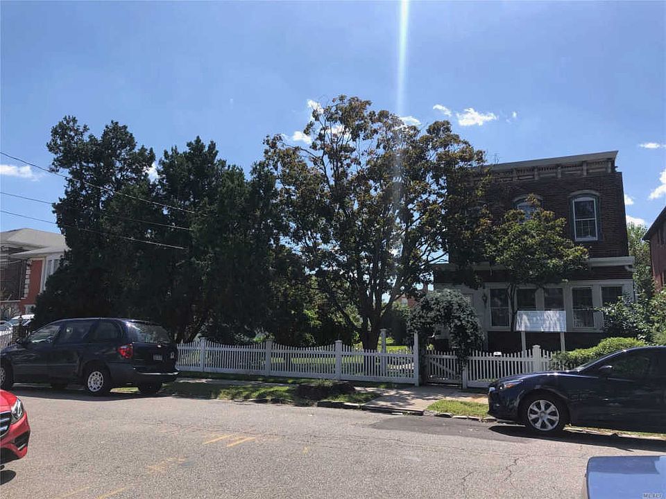 2nd image of 14928 21st Ave