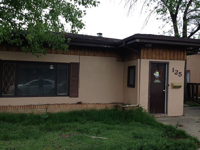 1st image of 125 W Richland Ave