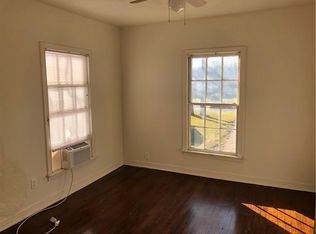 904 W Congress St, Denton, TX 76201