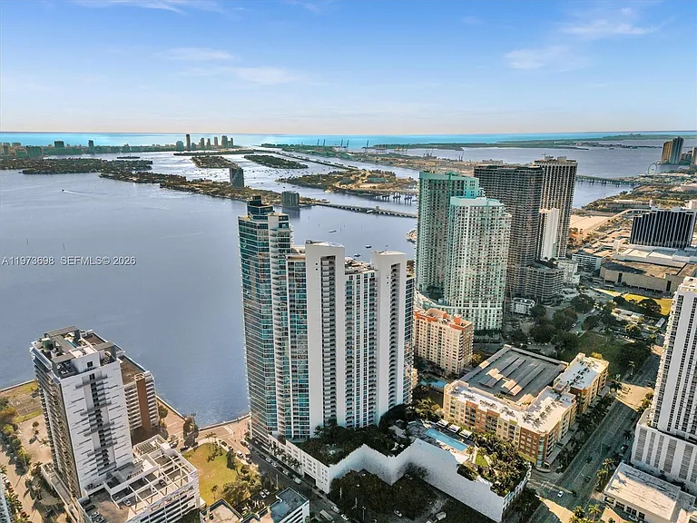 2020 N Bayshore Dr #3303 — Photo 69