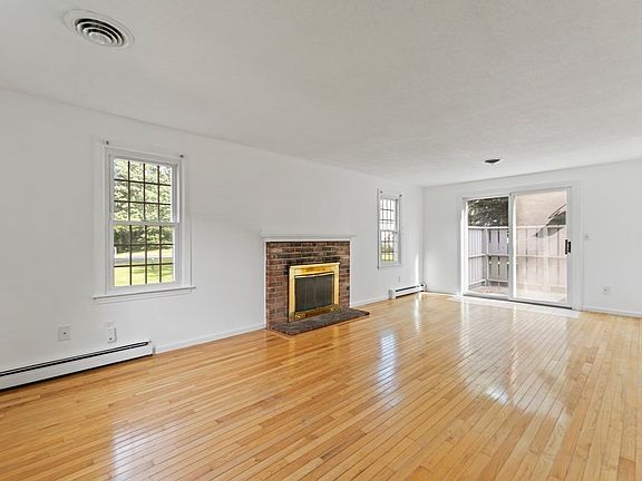 5th image of 498 Twin Lakes Dr Unit 498