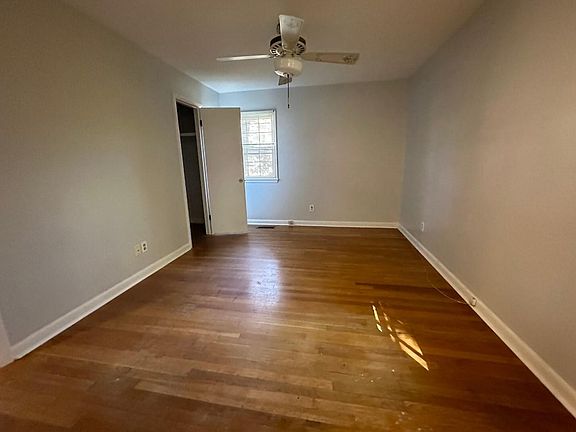 3rd image of 720 Dandridge Dr