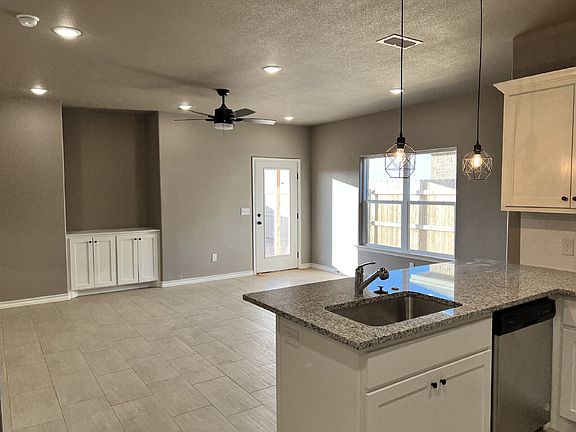 5th image of 1509 Avenue O #B
