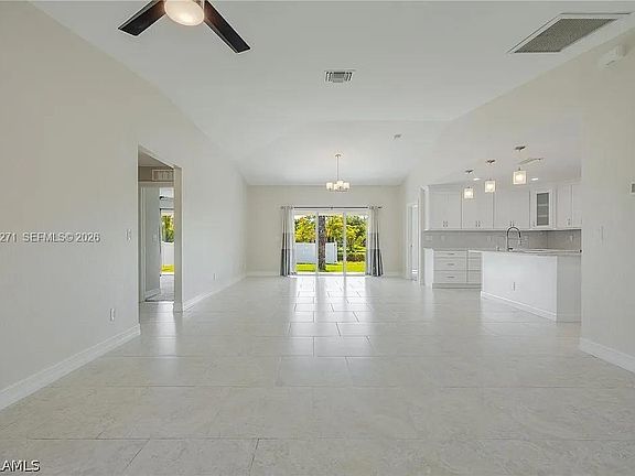 4th image of 830 Angelo Ave
