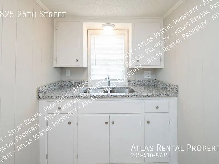 2825 25th St — Photo 14