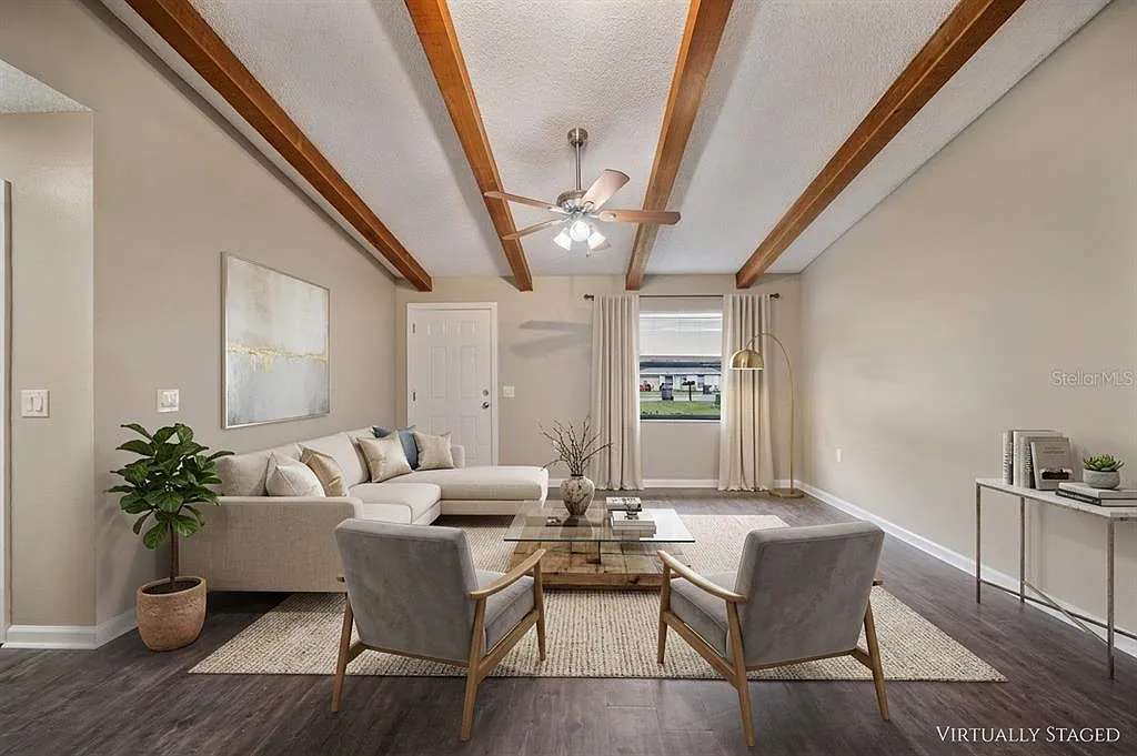 3 bed, 1.0 bath, 1083 sqft, $1,550 — Photo 3