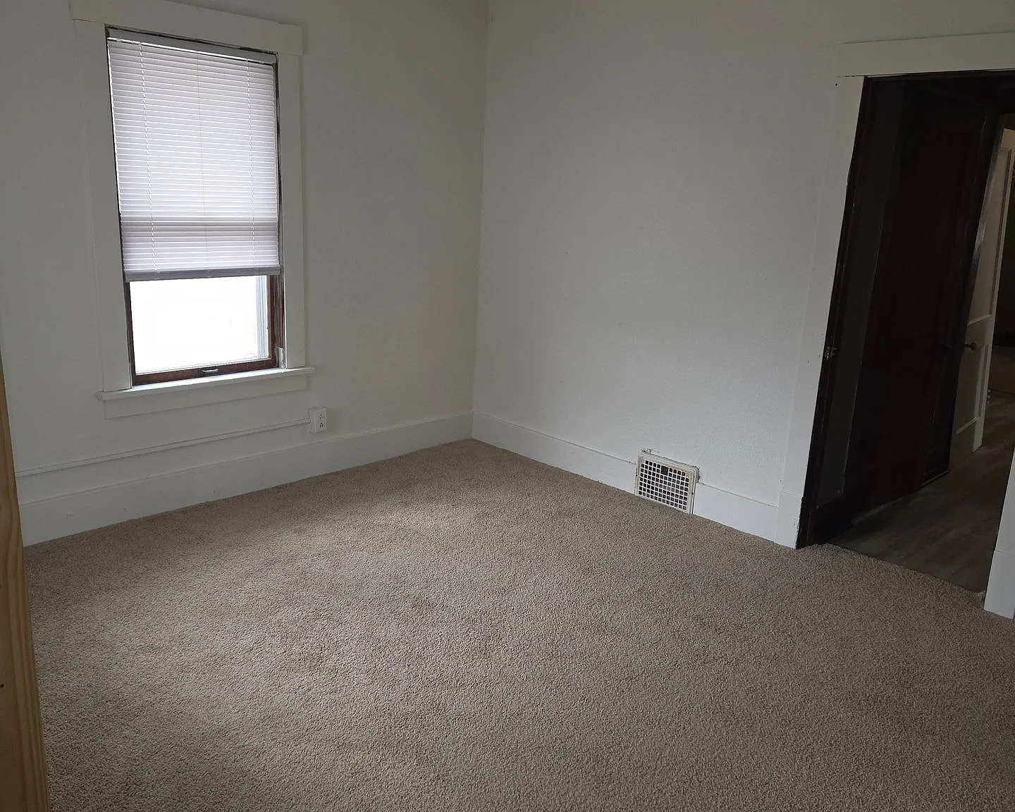 316 — Photo 2