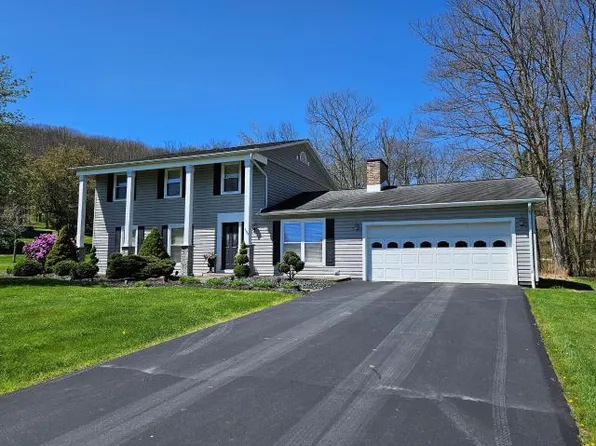 807 Chase Dr #1, Warren, PA 16365