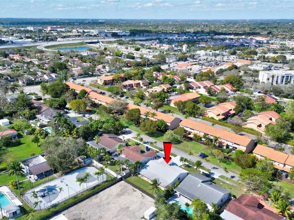 11580 SW 92nd St, Miami, FL 33176