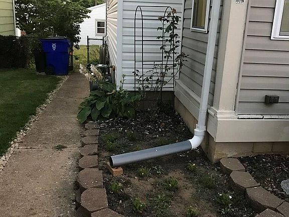 4th image of 100 N Poplar St