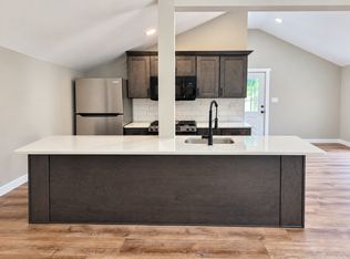 22 Slitting Mill Rd, Glen Mills, PA 19342