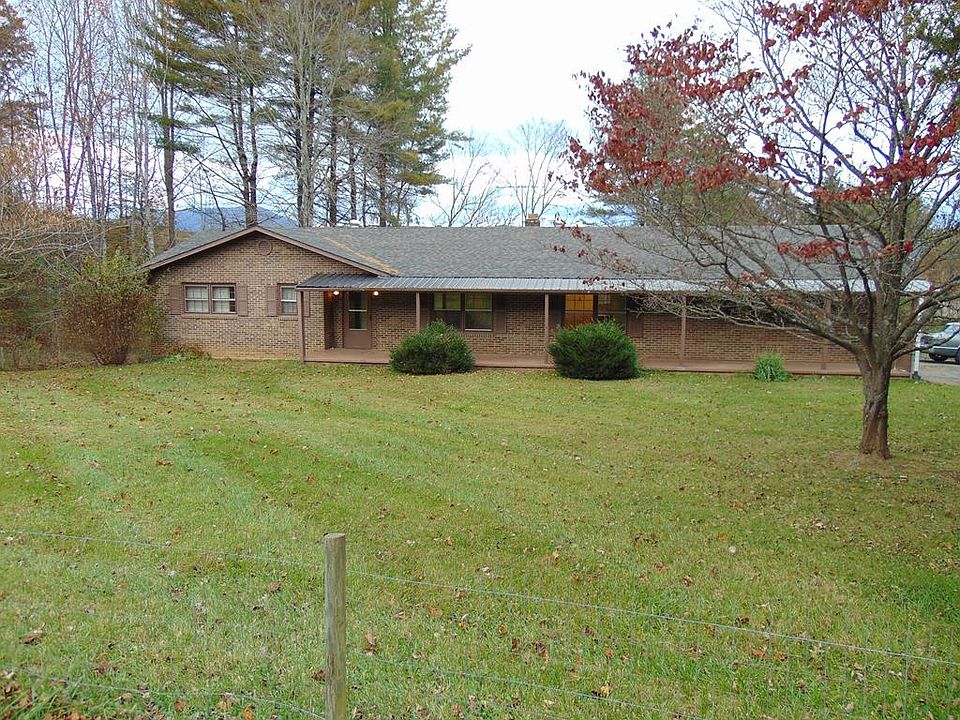 1st image of 21 Grand Oaks Ln