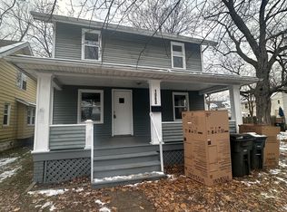 1060 Murray Ave, Akron, OH 44310