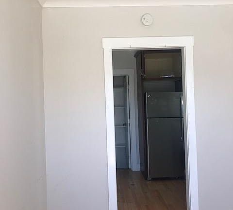 2nd image of 552 Horning St