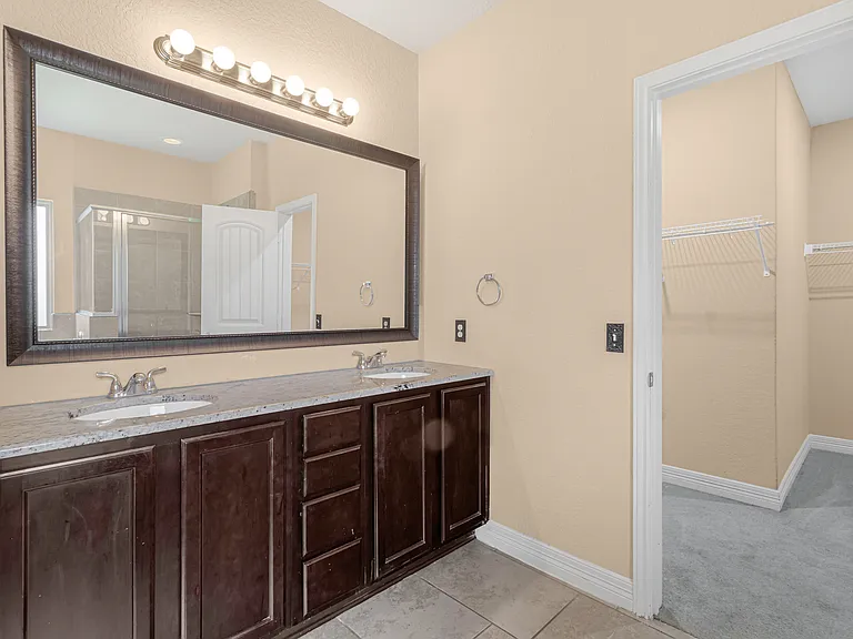 5488 Devonwood St — Photo 18