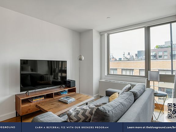 5th image of 130 W 15th St APT 10D