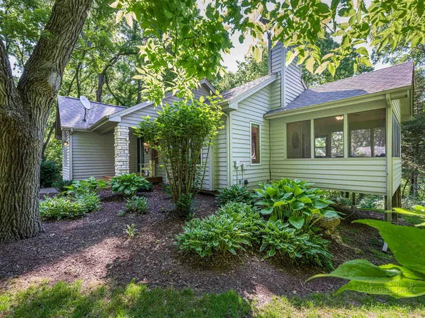 8 Thunder Rock Trl, Galena, IL 61036