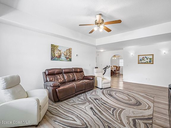 5th image of 3404 Kilbee St