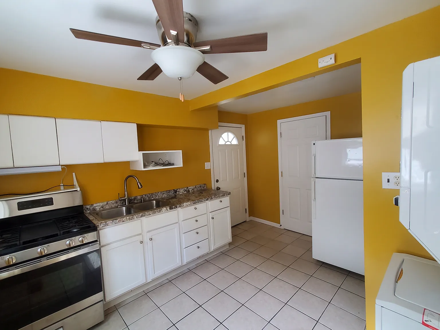 2 bed, 1200 sqft, $1,620 — Photo 4