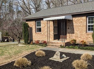 1516 Damascus Church Rd, Chapel Hill, NC 27516