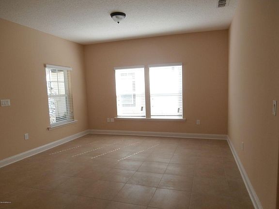 4th image of 216 Sanctuary Dr