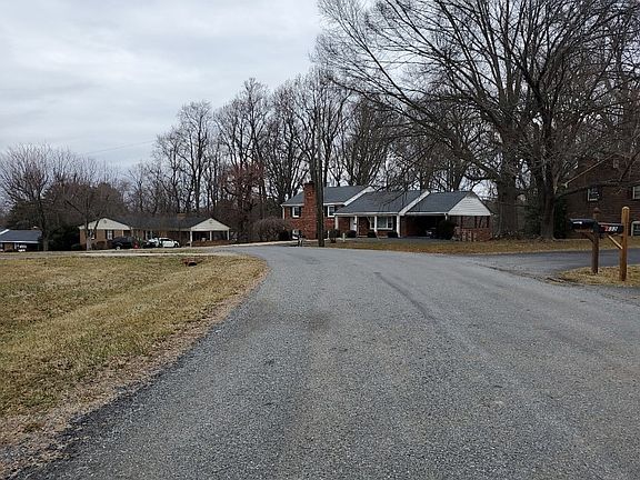 5th image of 432 Westridge Cir