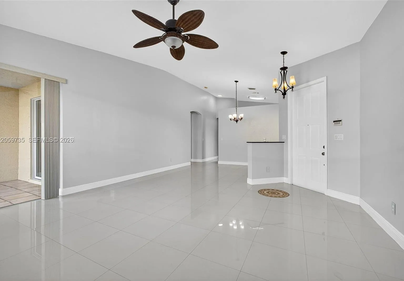 3 bed, 1482 sqft, $2,995 — Photo 2