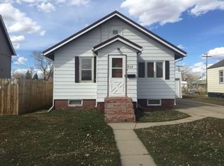 808 Washington Ave, Hebron, ND 58638