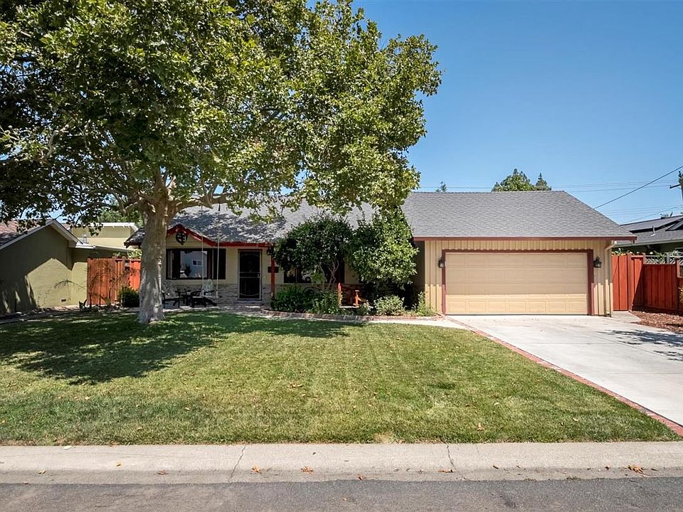 1st image of 3379 Kirkwood Dr