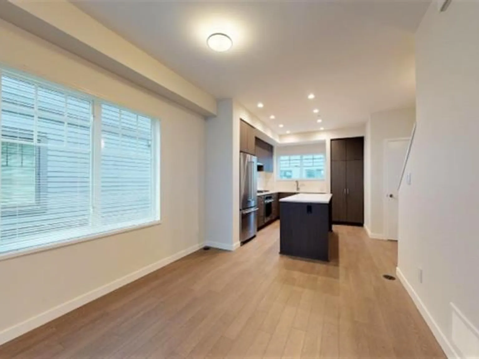 3 bed, 1405 sqft, $3,500 — Photo 1