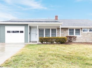 57 Columbus Ave, Edison, NJ 08817