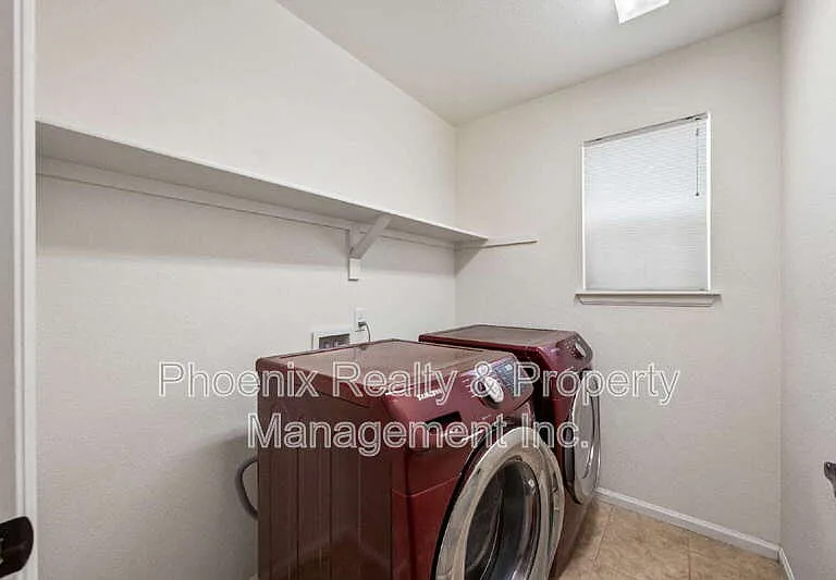 1417 Lander Ln — Photo 11