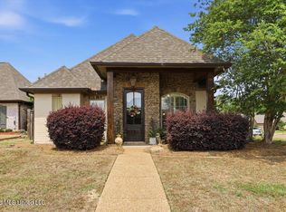 600 Bauxite Cv, Brandon, MS 39047