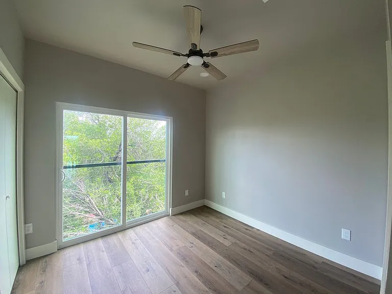 1823 Burnet St #2 — Photo 8