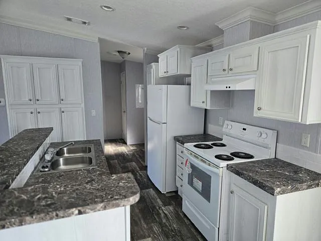 6515 15th St E #C05 — Photo 2