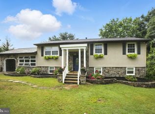 139 E Wolfert Station Rd, Mickleton, NJ 08056